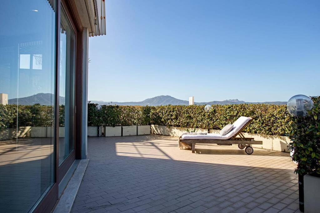 Sunny Rooftop Loft With Gorgeous Views Of Olbia Exterior foto